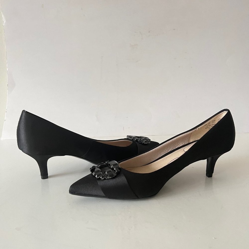 NEW LifeStride Satin Tonal Jewels Detail Cocktail Black Pump Shoes, Sz 7.5 M - Picture 9 of 16